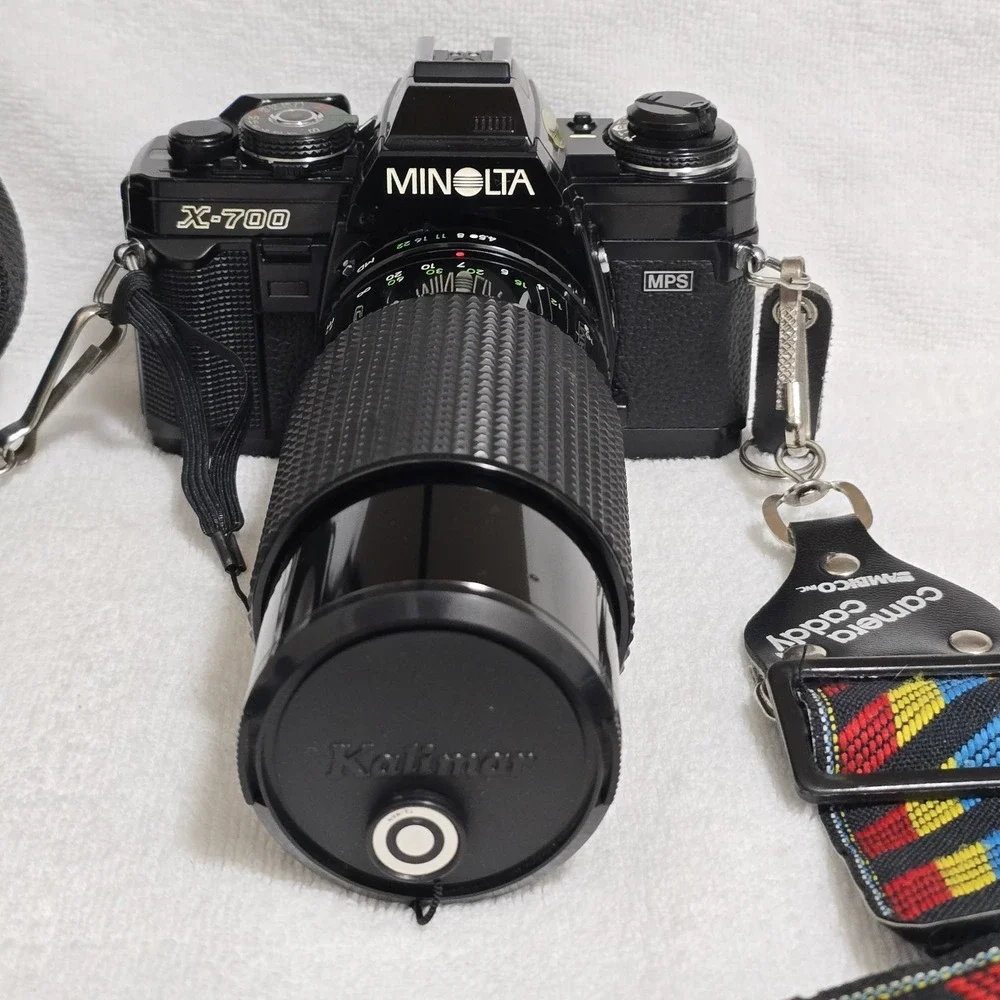 Minolta X-700 35mm SLR Film Camera Kalimar 80–200mm Lens Bundle
